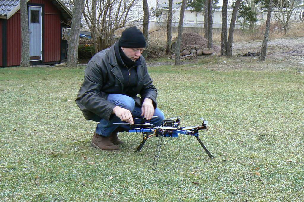 MickeM med hexacopter på Granv. 46 10.01.2015.jpg