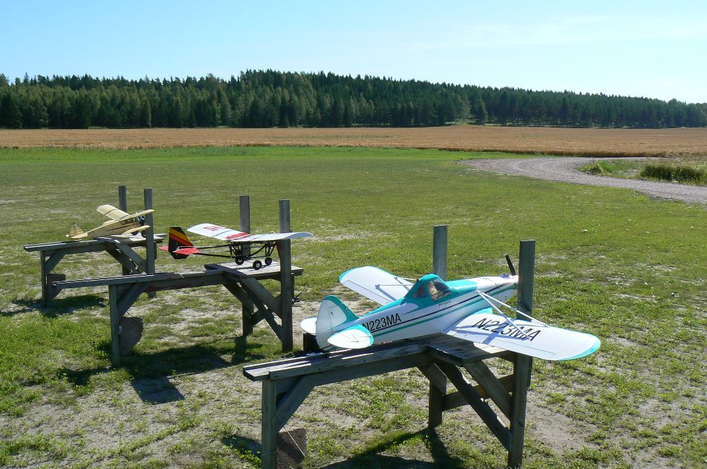 Piper Pawnee, Ultra Light och Utility II 22.08.2015.jpg