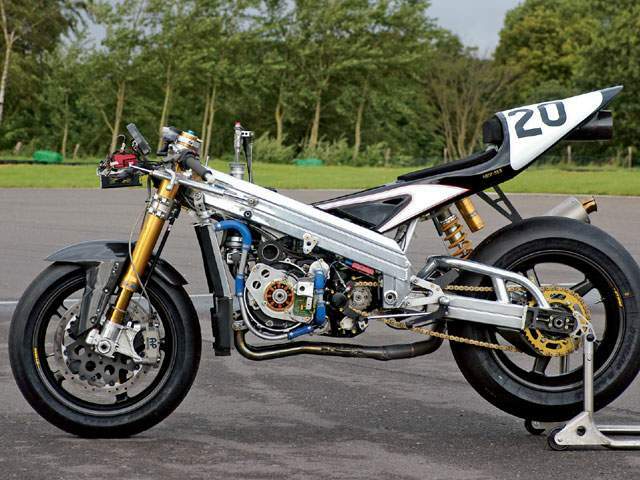 Norton%20NRV%20588%20%201.jpg