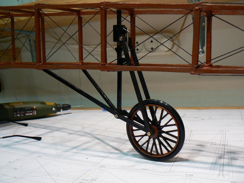 Bleriot IX sporrhjul detalj II 11.03.2011.JPG