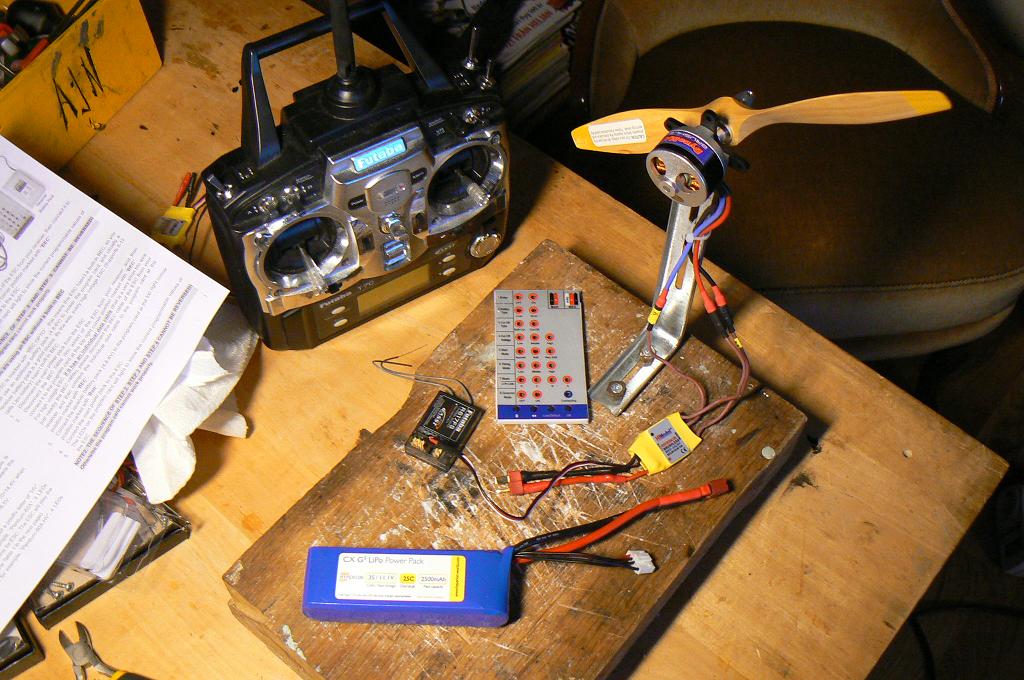 testbänk för ESC 21.02.2012.JPG