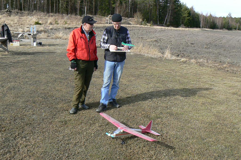 Dick och Tobben med Trainer 22.03.2012.JPG