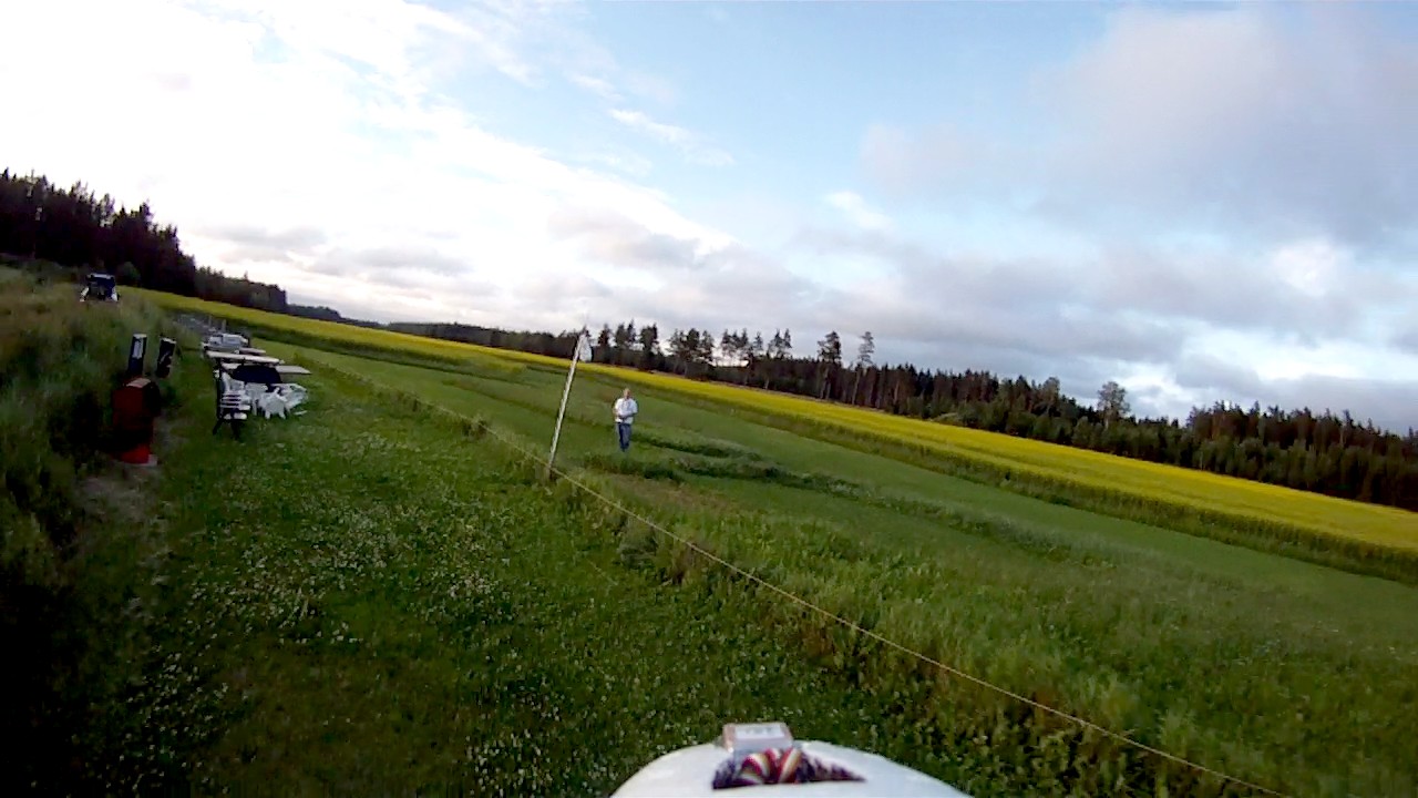 vlcsnap-2012-07-09-22h18m38s94.jpg