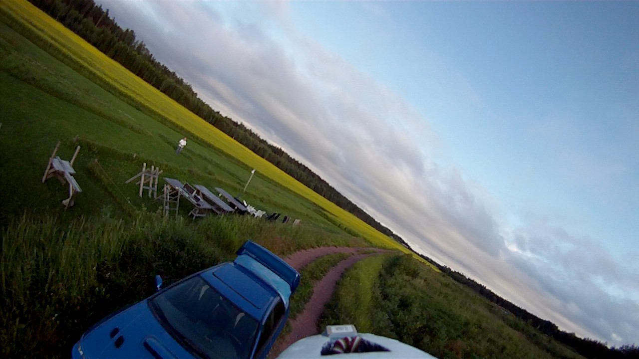 vlcsnap-2012-07-09-22h24m48s223.jpg