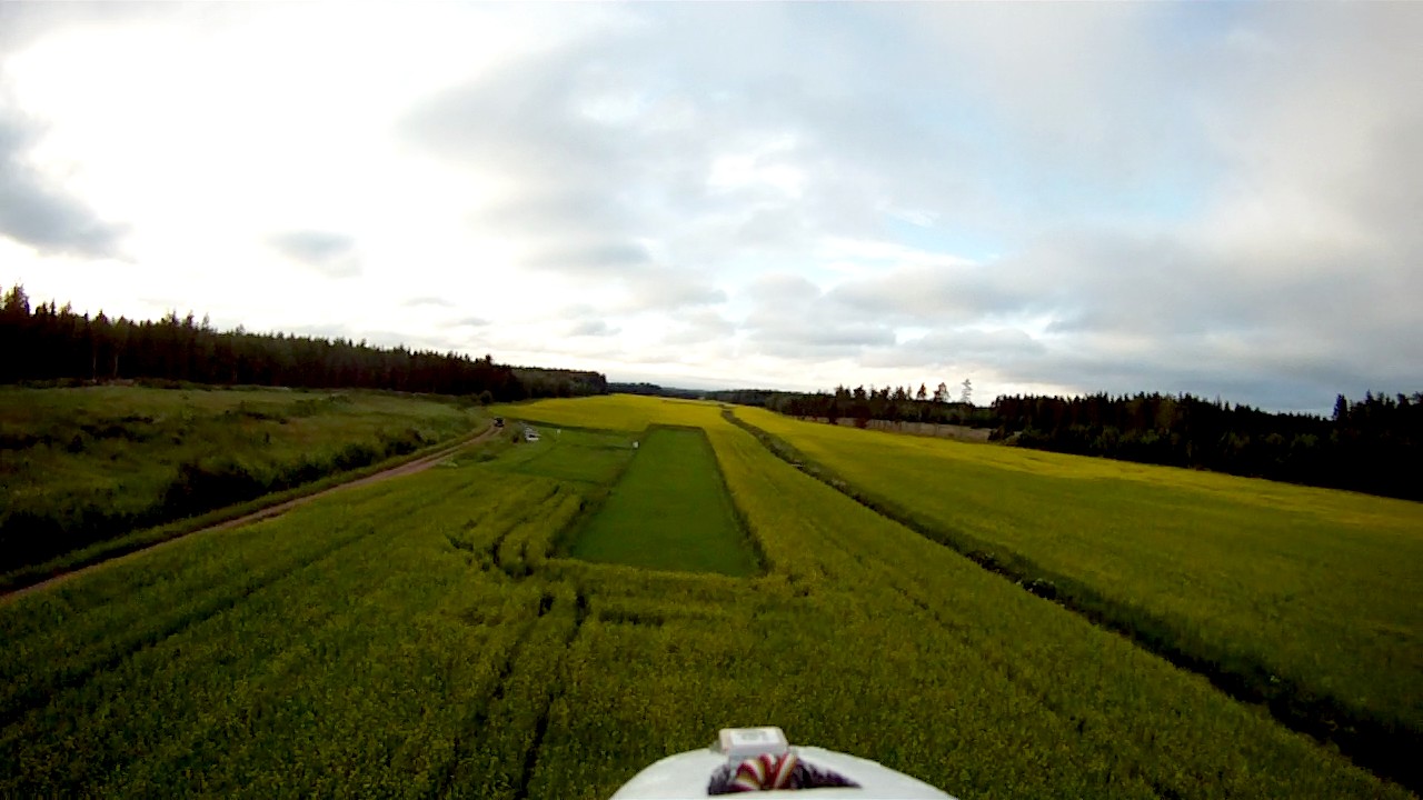 vlcsnap-2012-07-09-22h30m21s223.jpg